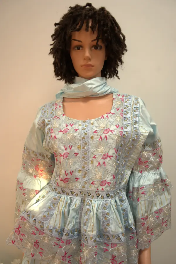 African Peplum Lace Gown - Image 5