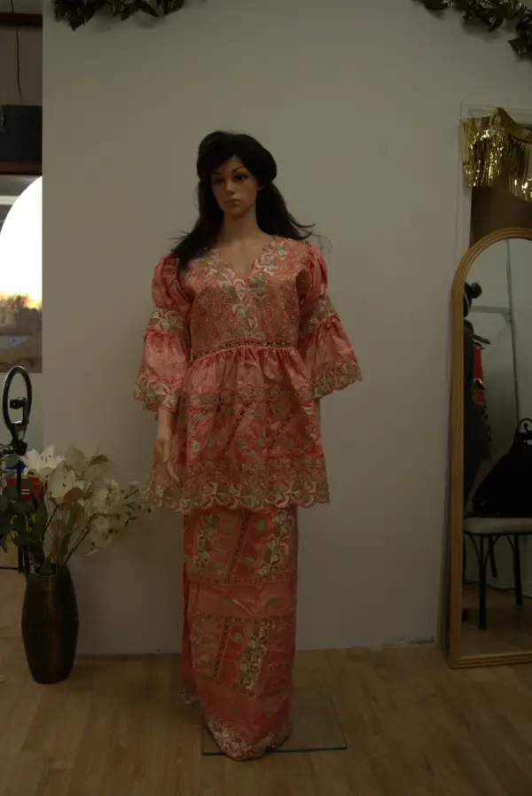 African Peplum Lace Gown - Image 4