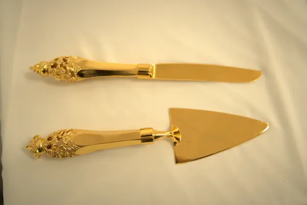 Cake Cutting Set - Image 2