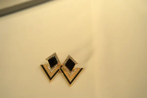 Earrings - Image 6
