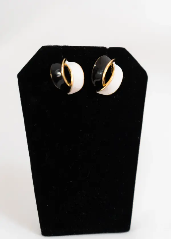 Earrings - Image 3