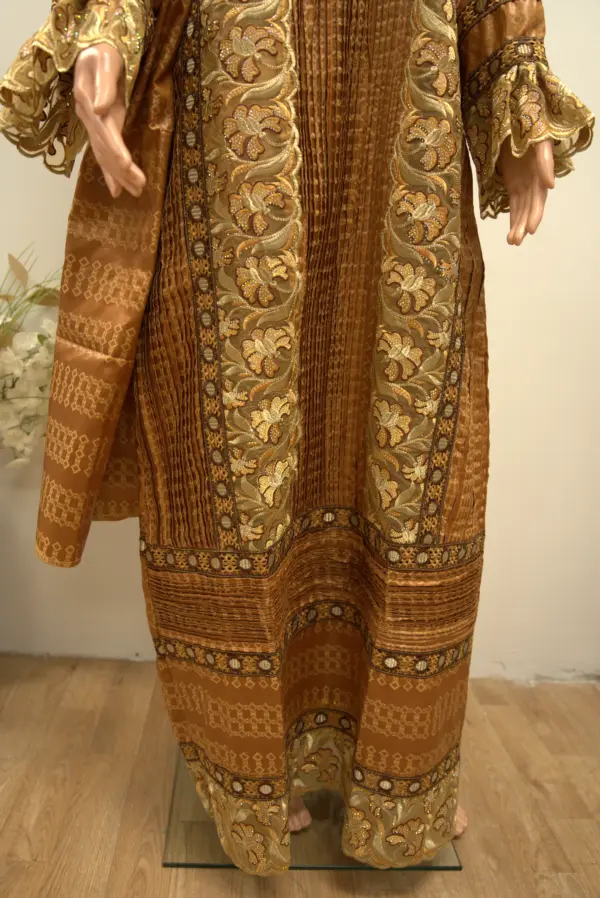 Embroidered Kaftan - Image 3
